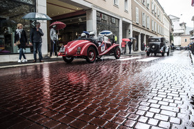 und liess sein Umfeld spiegeln.