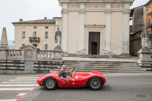 … und schau mal dort, ...