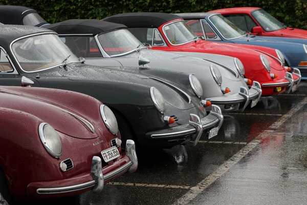 viele alte 356-Modelle, offene und geschlossene - Porsche Classic Day 2012