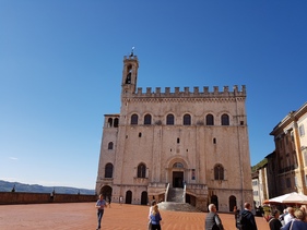 Bild 4 von Oldtimer-Spezialist «CEO Classic Event Organisation»