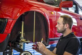 KW automotive (Schweiz) AG (Classic Car-Specialist)