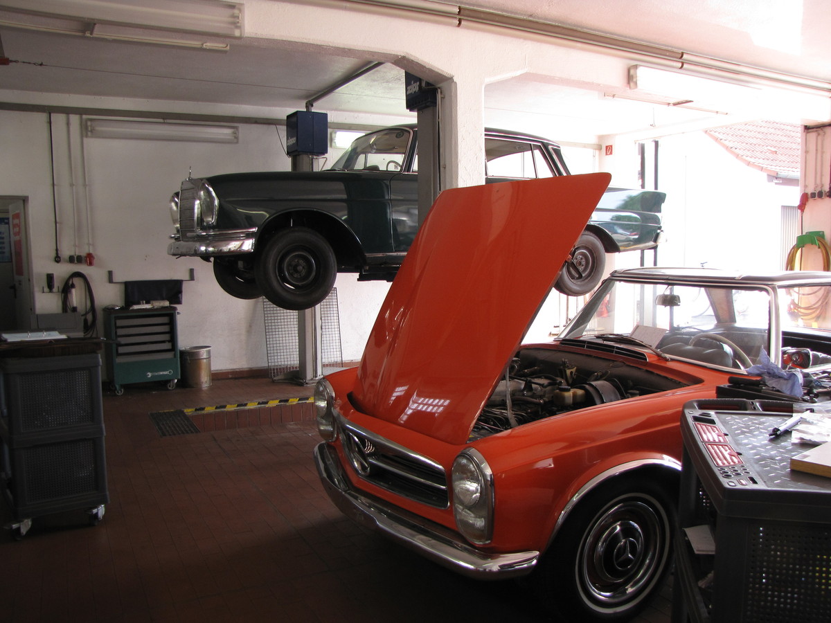 Klassiker-Restaurierung BEYER (Oldtimer-Spezialist)