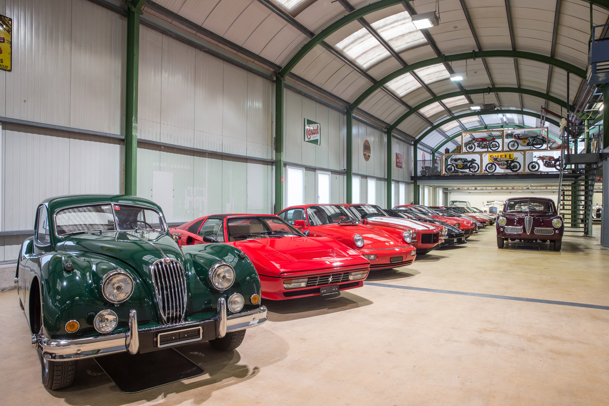 Lutziger Classic Cars  (Oldtimer-Händler & Spezialist)