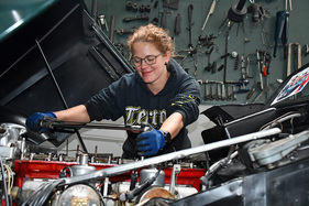 Oldtimer Galerie Toffen (Oldtimer-Händler & Spezialist)