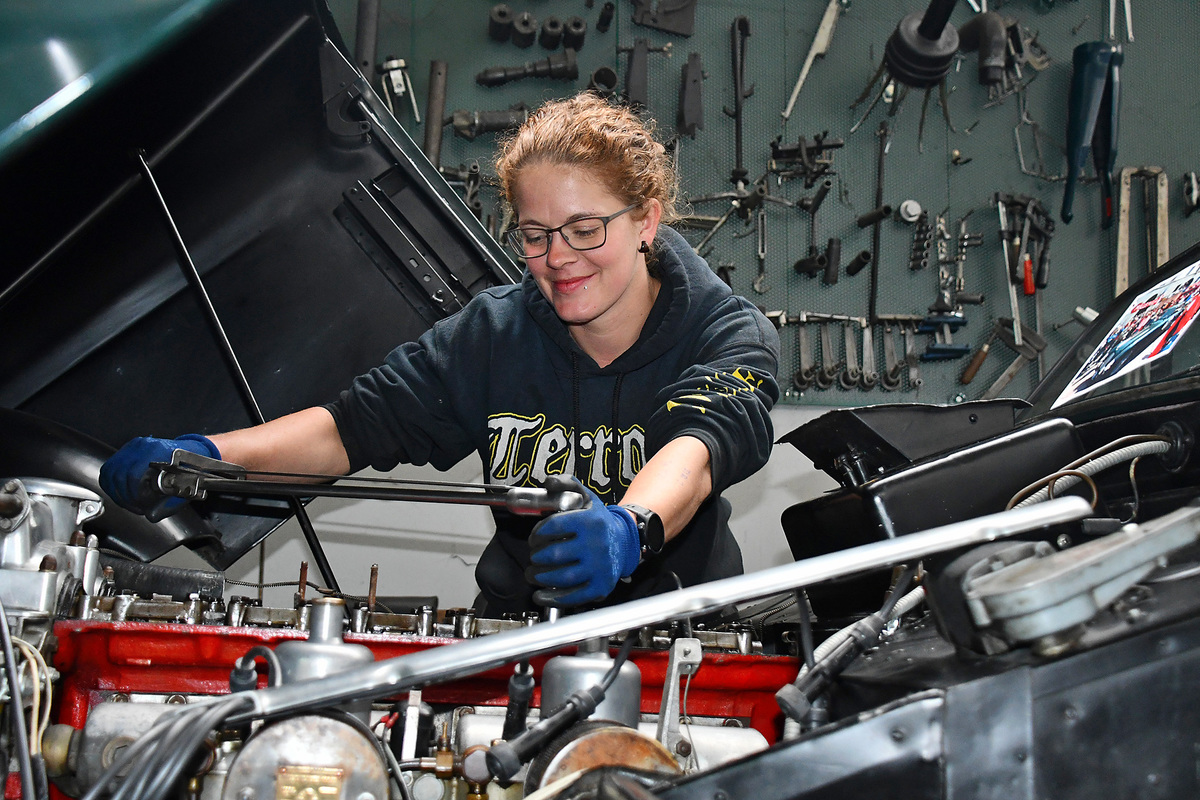 Oldtimer Galerie Toffen (Oldtimer-Händler & Spezialist)