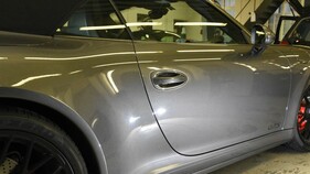 Bild 1 von Oldtimer-Spezialist «SCHWUNGRAD - Betreuung von Sportwagen, Cabriolet, Youngtimer und Oldtimer»