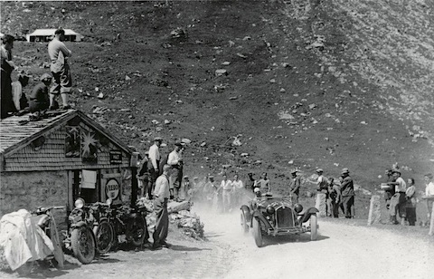 Alfa Romeo 8C am Klausenrennen im Jahre 1932