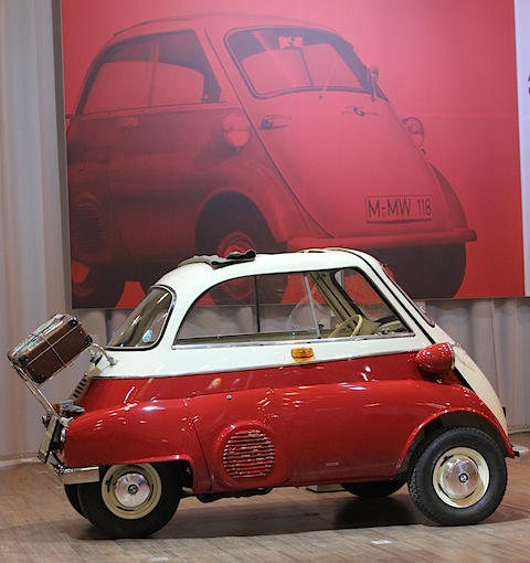 BMW Isetta an der Techno Classica in Essen 2011