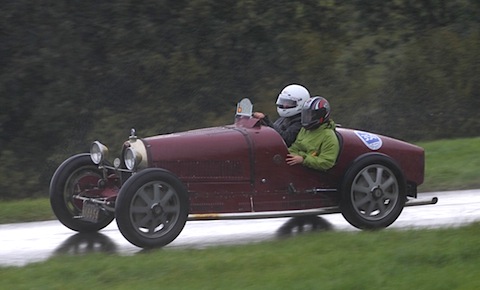 Bugatti 35 von 1928 (vermutlich) an der Gedenkfahrt zum Michaelskreuzrennen im Jahre 2011