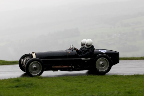 Bugatti Typ 59 von 1934 bei der ersten Bergfahrt am Michaelskreuzgrennen 2011