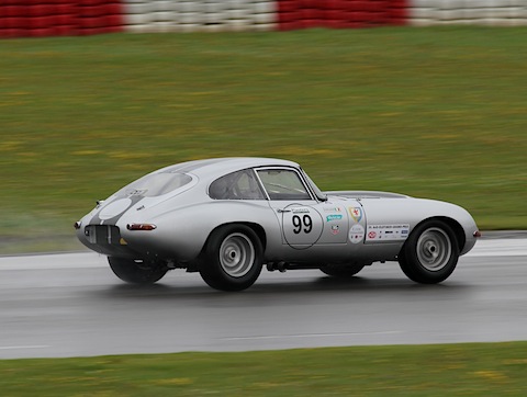 Jaguar E-Type-Challenge am AVD Oldtimer Grand Prix 2011 - Jaguar E-Type Coupé
