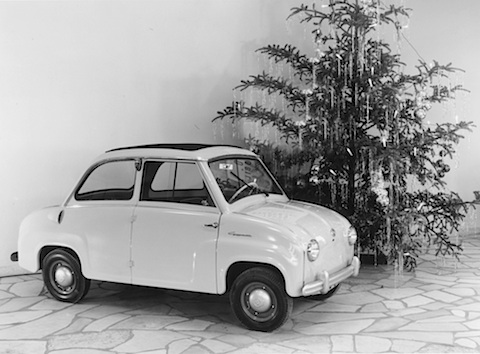 Goggomobil unter dem Weihnachtsbaum
