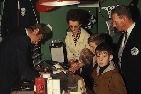 Artikelbild Jo Siffert und sein kleiner grosser Fan