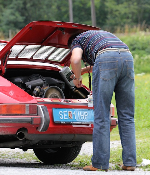Porsche 911 S verlängt nach Motorenöl