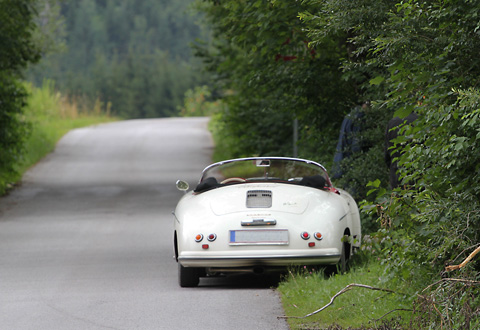Porsche 356 Speedster bei kurzem Zwischenhalt