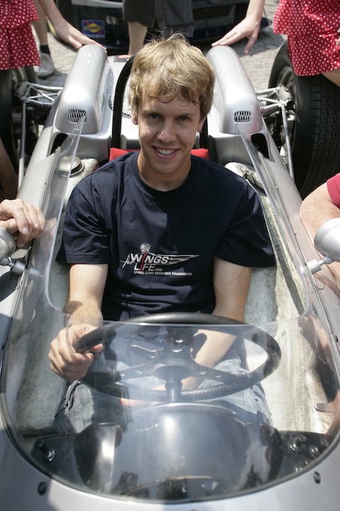 Sebastian Vettel im historischen Porsche 804 F1 von 1962