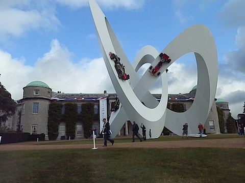 Lotus Skulptur in Goodwood 2012