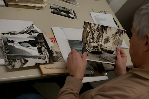 Heraussuchen von passenden Bildern im Archiv