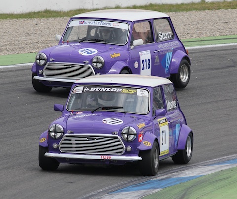 Mini Coopers im Paarlauf beim Kampf der Zwerge - Hockenheim 2011