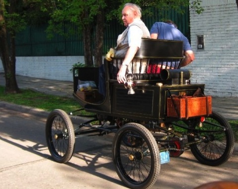 Artikelbild Volldampf mit dem Rochester Steamer von 1901