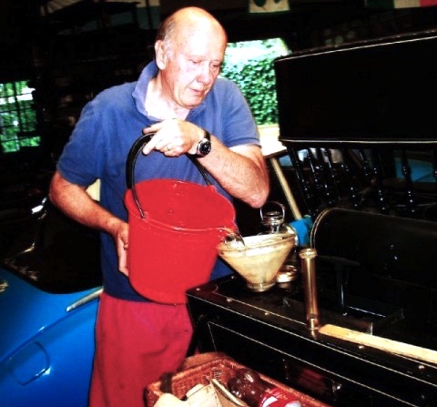 Wasser einfüllen beim Rochester Steamer