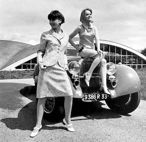Bugatti und Mode im Jahr 1965
