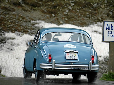 Artikelbild Alle Wetterlagen und herrliche Fahrzeuge am 19. British Classic Car Meeting St. Moritz