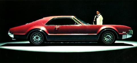 Oldsmobile Toronado von 1967 in der Werbung