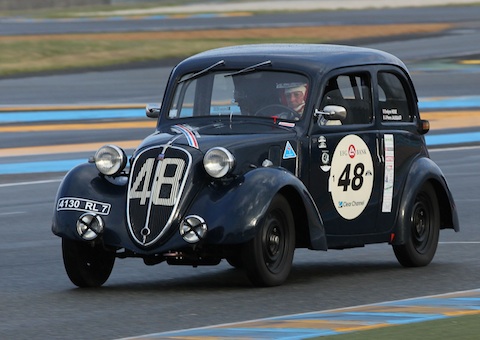 Simca 8 Speciale Camerano Le Mans von 1938 an der Le Mans Classic 2012
