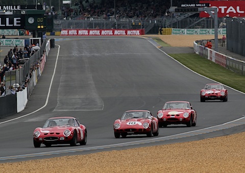 Viermal in Rot - Ferrari 250 GTO beim Klassentreffen an der Le Mans Classic 2012