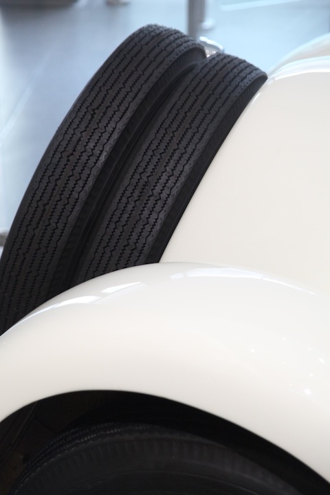 Doppeltes Reserverad an einem Roehr Junior von 1934