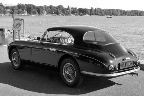 Heckansicht des Aston Martin DB2 von 1953 (© Bonhams)