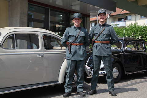 Zöllner in der Uniform von damals