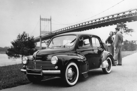 Renault 4 CV (© Renault)