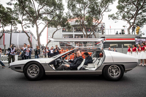 Lamborghini Marzal von 1967 im Jahr 2018 mit Prinz Albert II von Monaco (© Lamborghini)