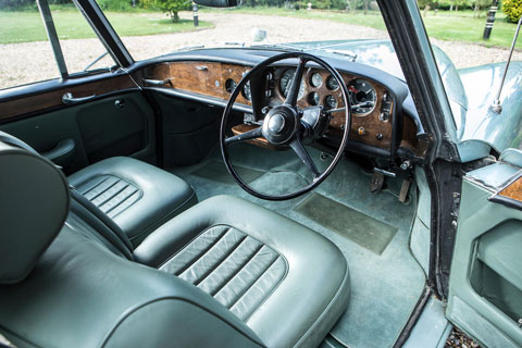 Cockpit des Bentley S3 Continental von 1964 (© Bonhams)