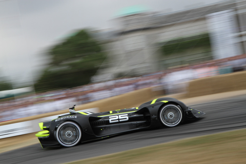 Roborace - autonom fahrernde Rennwagen am Goodwood Festival of Speed 2018