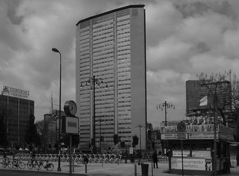 Das Pirelli-Hochhaus in Mailand