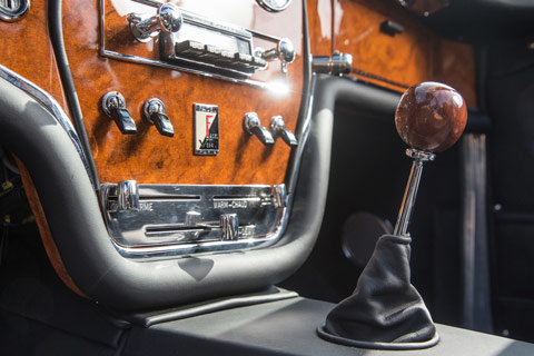 Schaltung Facel Vega Facellia F2 (© Daniel Reinhard)