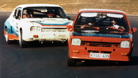 Auf der Rennstrecke - Opel Kadett C 1200 SR von 1974 (© Archiv Gerd Müller)