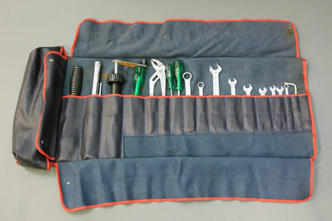 Werkzeug zum BMW M1 von 1980 (© Classic Cars Dornstetten)