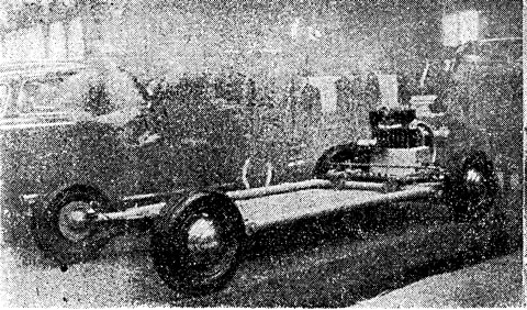 Chassis Dechaux am Pariser Autosalon 1947