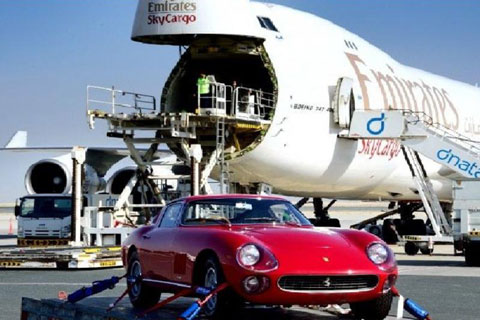 Emirates Classic Car Transport mit Ferrari 275 und Jumbo Jet
