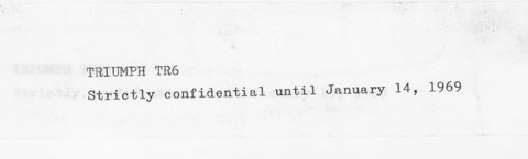 Embargo-Aufdruck auf Triumph-TR6-Foto von 1969