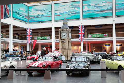 Mehr und weniger seltene britische Autos an der Motorworld Classics Bodensee 2019