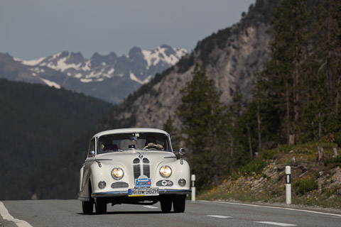 BMW 503 beim 502-Treffen am Ofenpass 2019