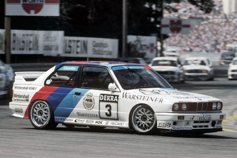 Cecotto auf BMW M3 im Jahr 1990 (© BMW AG)