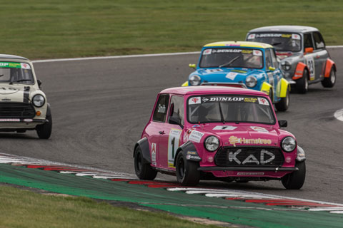 Mini-Rennen anlässlich der DTM Brands Hatch 2019 (© Daniel Reinhard)