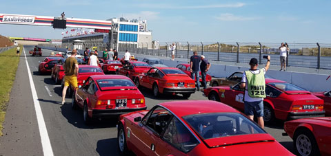 Spettacolo Sportivo - Alfa Romeo Junior Zagato auf der Start-Ziel-Geraden