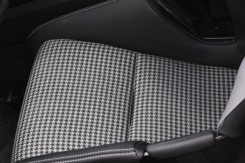 Sitz im Porsche 911 R von 2016